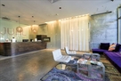 Beautifully Appointed 1 Bdm Condo 9th fl