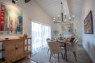 Dining room seating 6-8 people