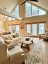 Peaceful lakehome getaway but yet close to ev