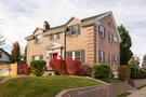 Beautiful 1930s Colonial on Washington Park