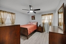 Sizeable Master Bedroom w/ queen size bed