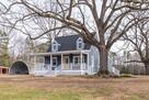 Beautiful Farmhouse!