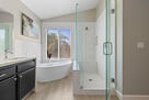 Master Bathroom Tub & Shower