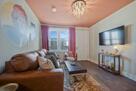 Country Artist Themed Apartment Downtown