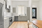 Upscale 2 bd living in LA