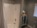 Upper Bathom Shower/Tub