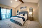 Stylish 2-BR Condo in Hudson Oaks 