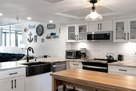 Beautiful Island 3 Bdrm Furnished Condo