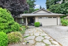 Charming Totem Estates Retreat Tech Wine