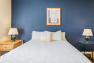 Lowry Gorgeous 1 Bed Loft Style Condo