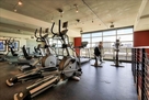 Beautifully Appointed 1 Bdm Condo 9th fl