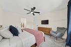 408 Meadowbrook Dr