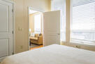 Lowry Gorgeous 1 Bed Loft Style Condo
