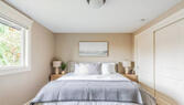 4BR West of Market Living  