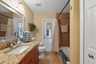 Main Bathroom 1-1
