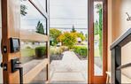 4BR West of Market Living  
