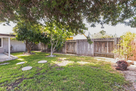 Beautifully Furnished Big Back Yard 