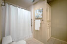 Stylish 2-BR Condo in Hudson Oaks 