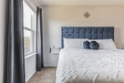 Pet Family Friendly Large Modern 5 Bed