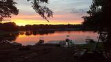 Hudson Lake Luxury Cottage 