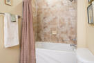 Lowry Gorgeous 1 Bed Loft Style Condo