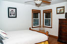 Bedroom 2 w/ Queen bed