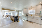 Luxury & Executive Home Near Med. Center