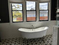 ! bathroom tub