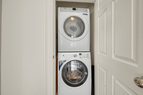 Fully Furnished 2 bd in Newton MA
