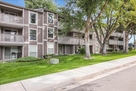 Updated 2 Bed 2 Bath Condo Near Transit