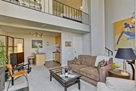 Elegant Executive Flat on Telegraph Hill