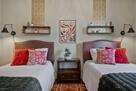 Country Artist Themed Apartment Downtown