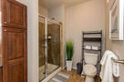 Queen bath suite