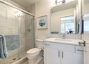 Pristine Sunny Home 3BD 3BA 2 Car Garage