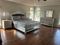 Spacious 5-Bedroom Farmhouse  with Pool