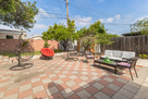 Beautifully Furnished Big Back Yard 