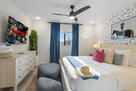 Luxury 4BR w/ Pool, Spa & Yard 