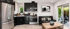 ADU-Full kitchen, bathroom, bedroom, washer/d