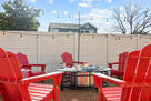 Luxury 4BR w/ Pool, Spa & Yard 