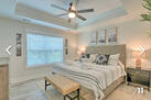King Master Suite with
en suite and sitting 