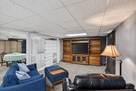 Basement rec room w/ smart TV