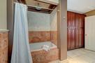 Beautiful 4 Bed Pool Home in Central LV