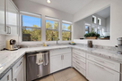 Cozy Condo Located Near the Beach 