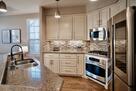 High End 4BR Business Dining Shopping