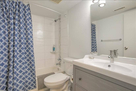 Updated 2 Bed 2 Bath Condo Near Transit