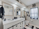 Clean and Comfortable Guest Bathroom