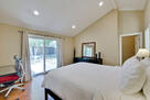 Modern 4BR 3BA House Next to Apple