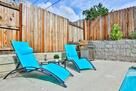 Relaxing Poolside Lounge