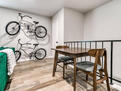 Paseo Apartment With King Bed & Bikes