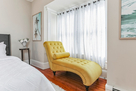 Comfortable Bedroom - insurance housing in Gr